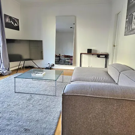 2 Bedrooms Tour Eiffel Trocadero 16 דירה