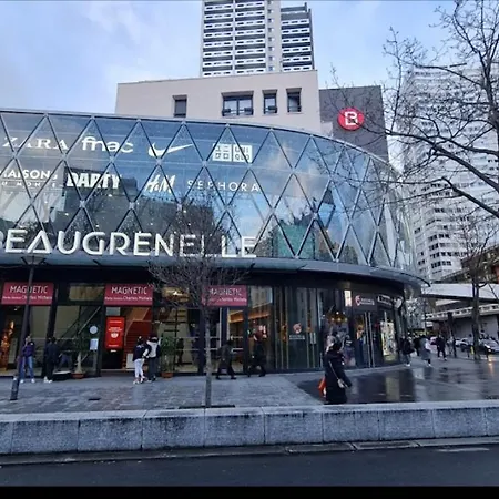 2 Bedrooms Tour Eiffel Trocadero 16 דירה פריז
