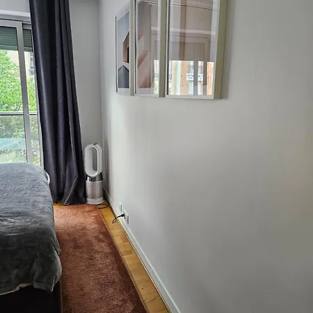 2 Bedrooms Tour Eiffel Trocadero 16