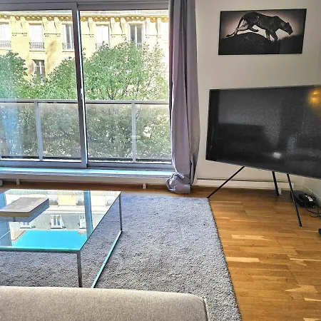2 Bedrooms Tour Eiffel Trocadero 16