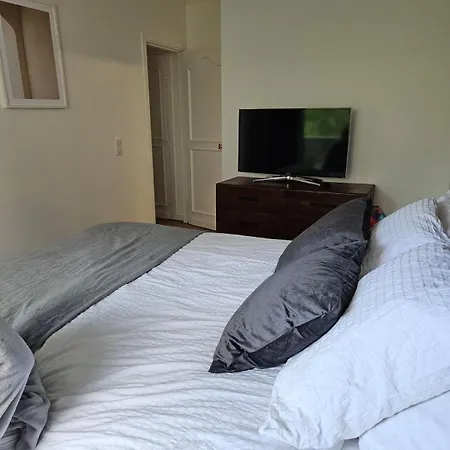 2 Bedrooms Tour Eiffel Trocadero 16 דירה *